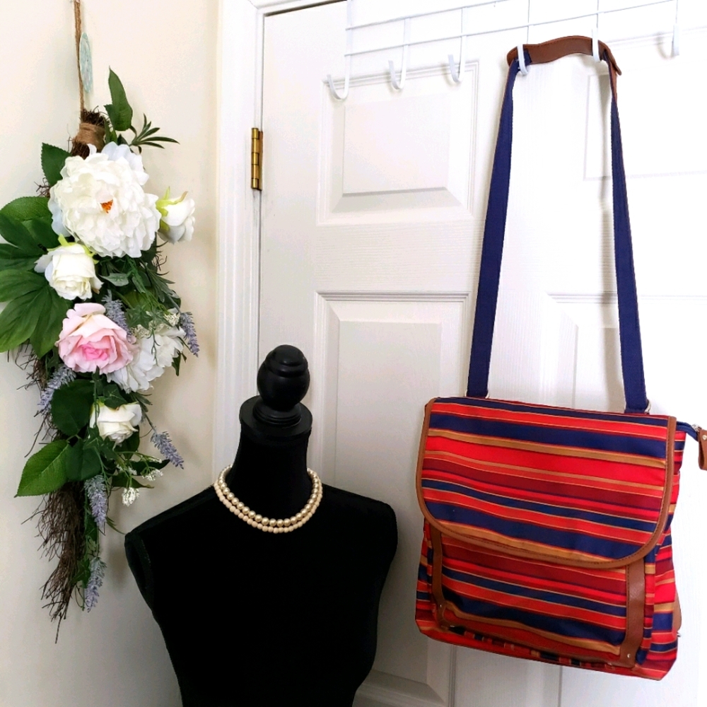 Gal Multicolored Transformational Medium Bag - image 1